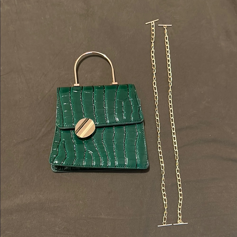 Green Handbag with Gold Chain